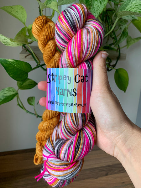 Gold ‘n’ Glow - Self Striping Sock Yarn with 20g Mini Skein