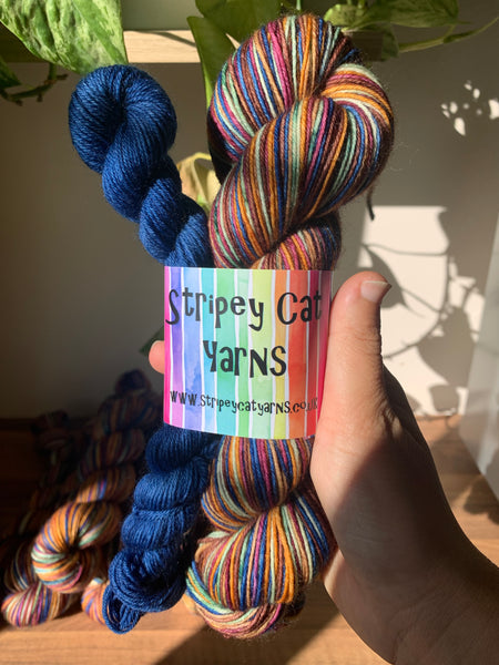 Cosy Cabin 🏠 - self striping sock yarn with a 20g mini skein